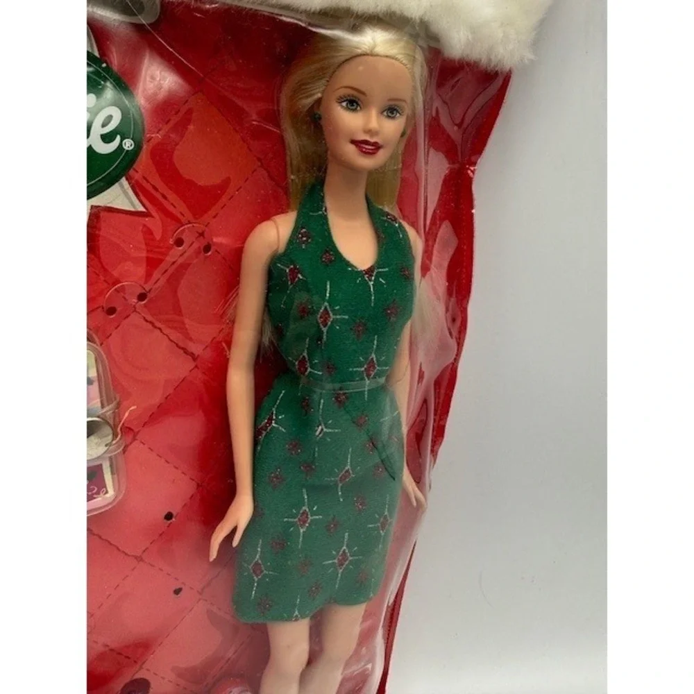 Barbie Holiday Stocking‎ Gift Set 2003 Target Special Edition Doll w/Accessories